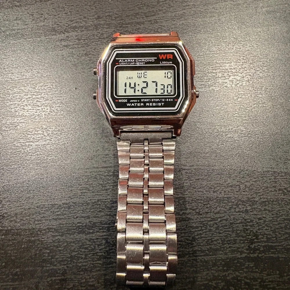 Digital Silver Watch Casio Style 2000s Vintage